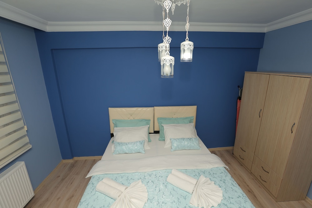 Guven Suite House