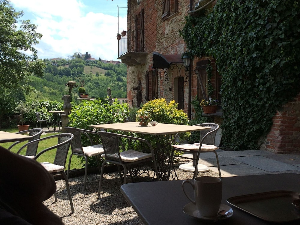 Mansion in Langhe With Pool and Winery Charm view 5