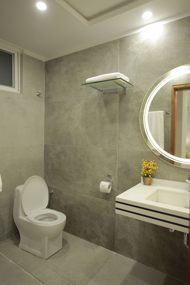 ZAR Luxury Suites Murree
