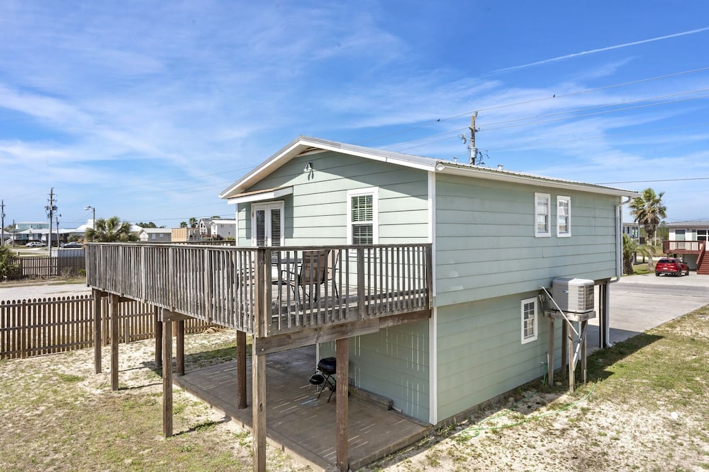 Byron's Beach House