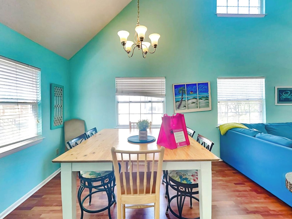 Sea Walk Cottage by Tybee Vacation Rentals