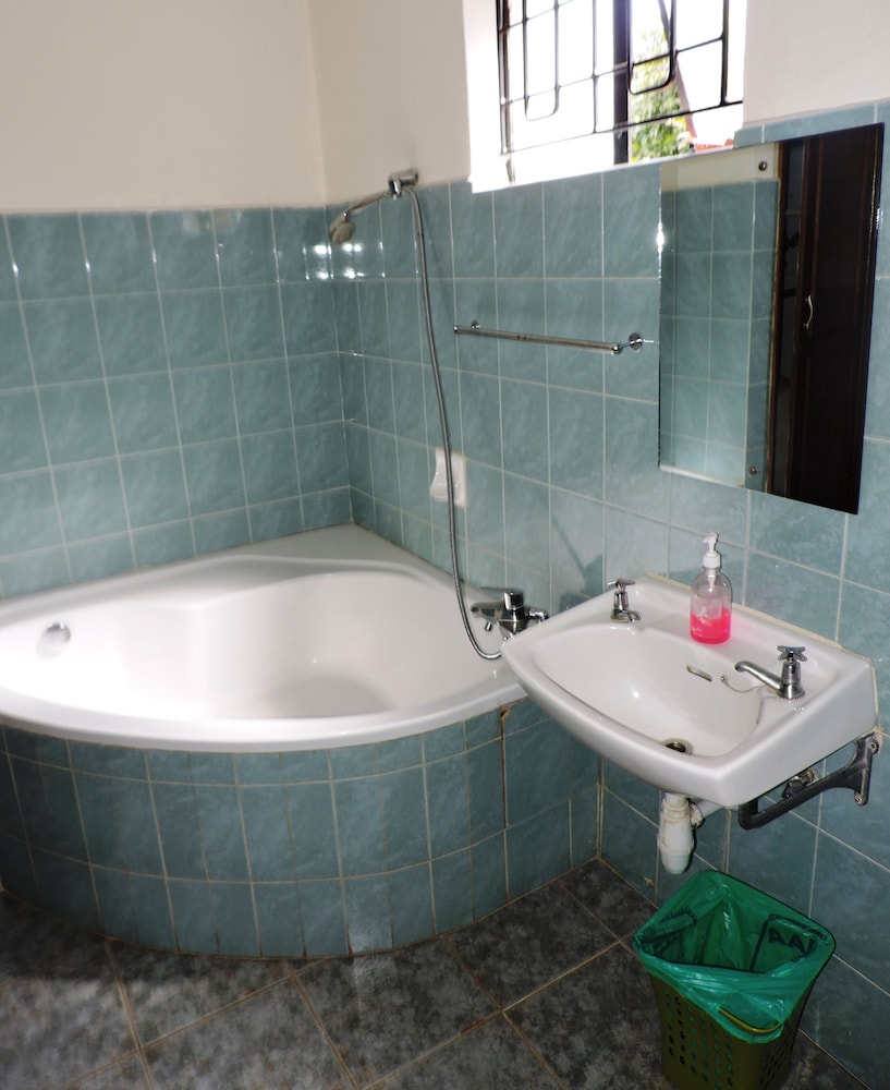 Milimani Backpackers