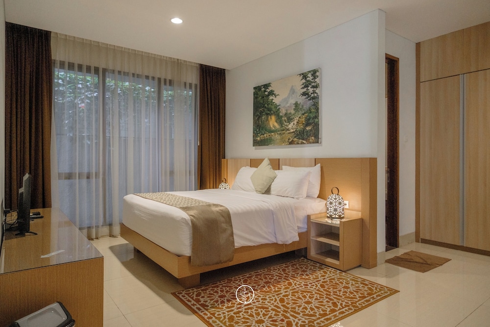 Magenta Hill View Villa 6 bedrooms with a private slide pool