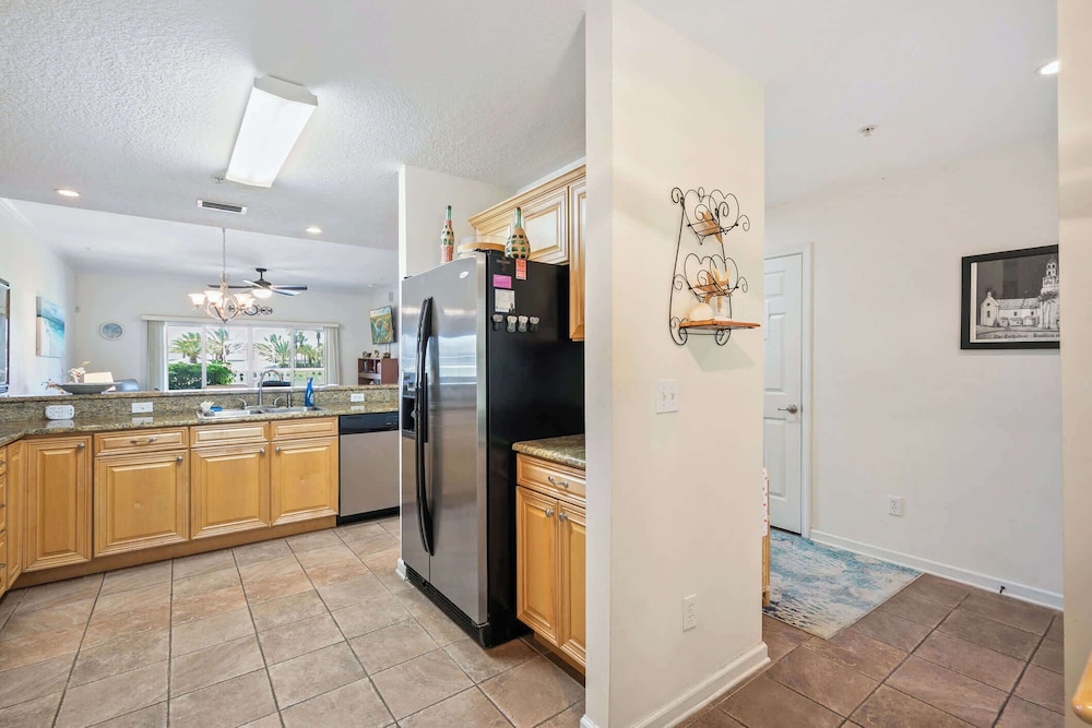 Beachfront Bliss: St. Augustine 2BD Luxury