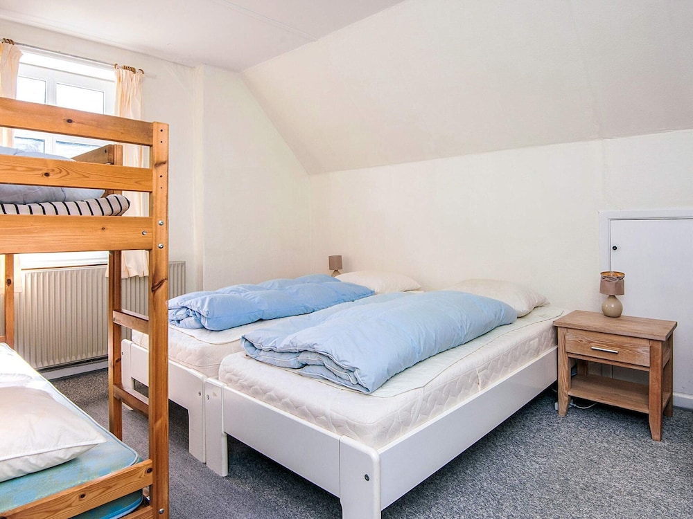 6 Person Holiday Home in Grenaa