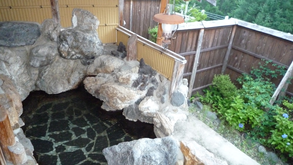Photo 9