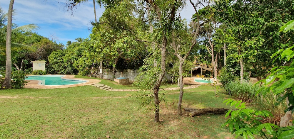 Pousada Araçás Village