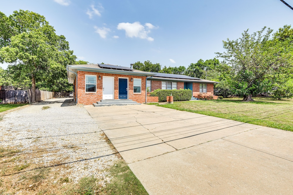 Denton Vacation Rental Near UNT & Downtown!