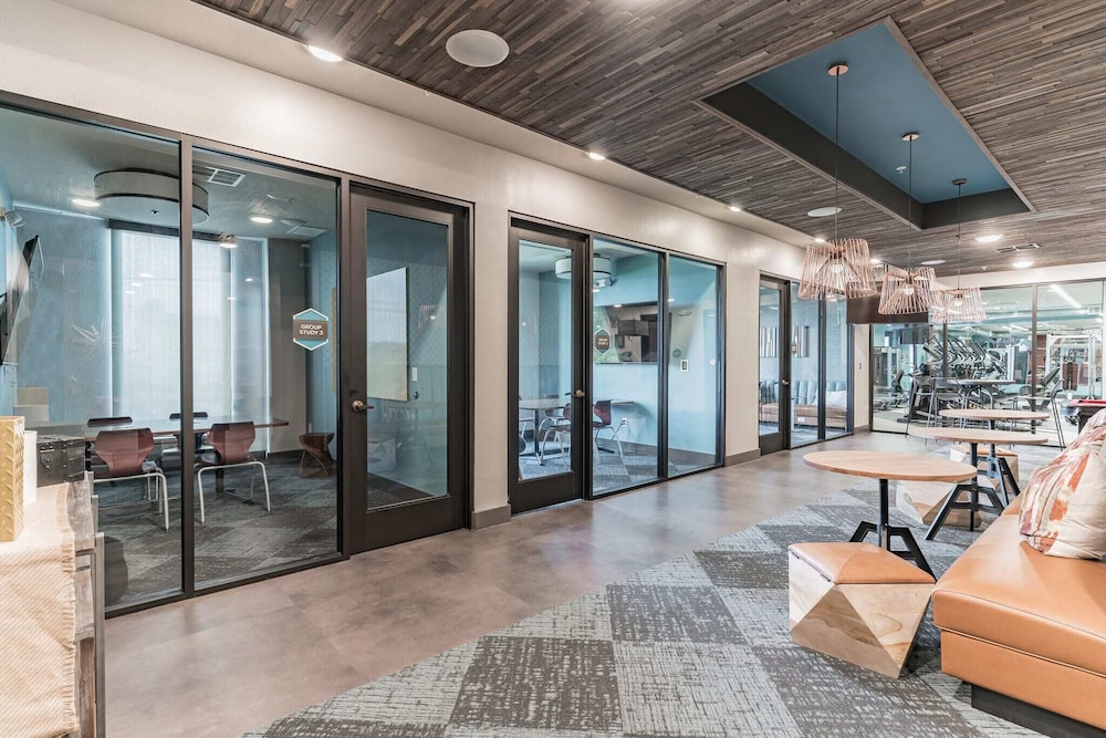 meeting & event spaces