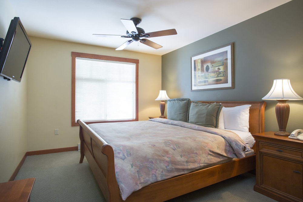 Eagle Springs East - 2 Bedroom Condos in Solitude UT