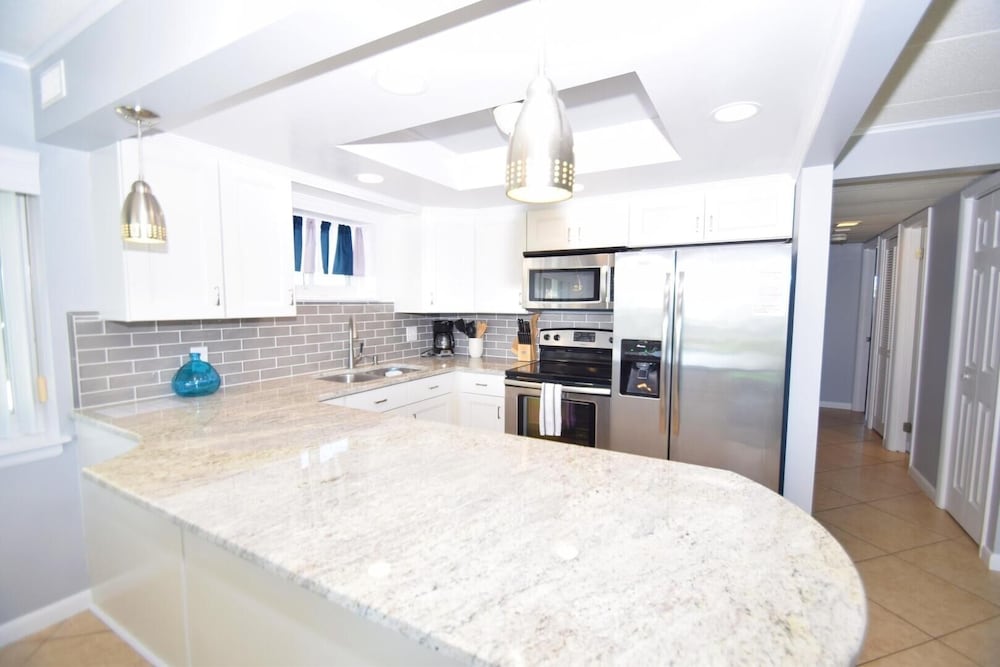 Thunder Island 117c 2 Bedroom Condo by RedAwning view 5