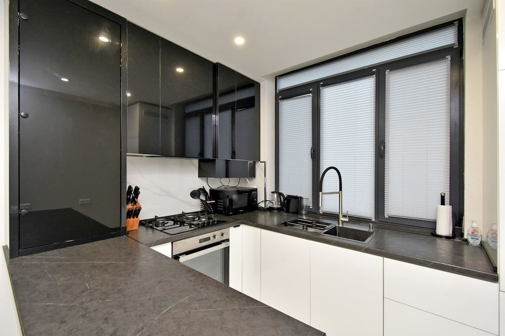 Apartment by Luxe Group SA222