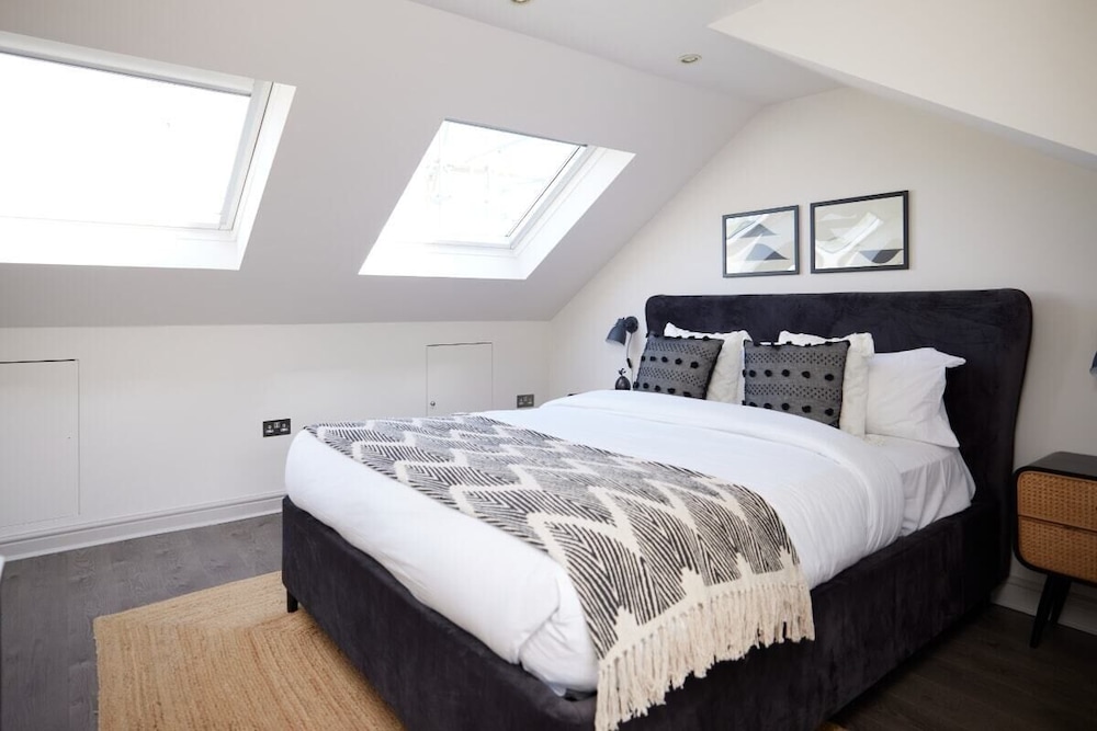 The Kilburn Crib - Stunning 3bdr Flat