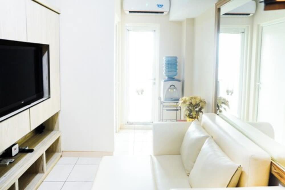 Comfortable 2BR Springlake Summarecon Apartment, เบคาซี - 11