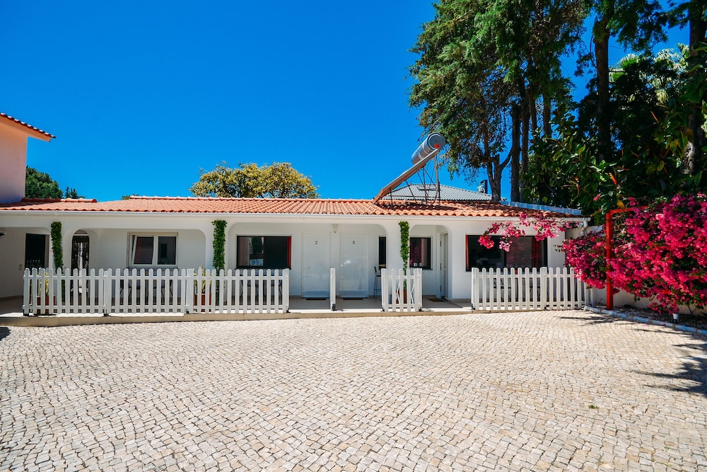 Limmo Garden Guest House