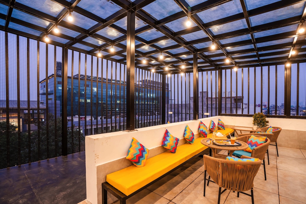 goSTOPS PLUS Gurugram, Baani Square