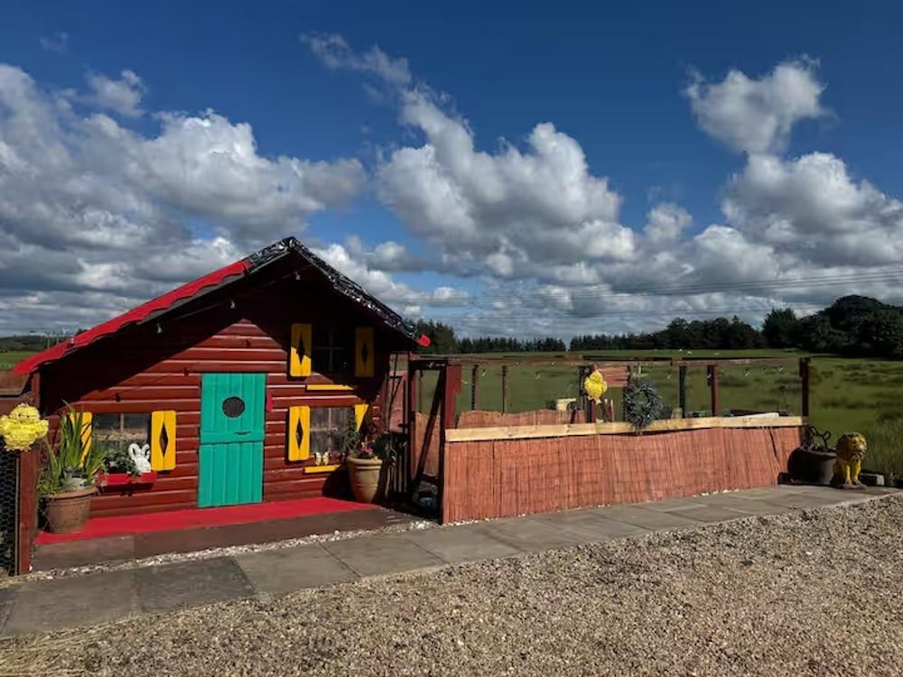 Shottskirk 5-bed Farmstay, Sleeps 13 With Hot Tub