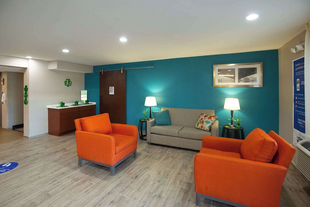 Quality Inn & Suites Hammond Near I-8090