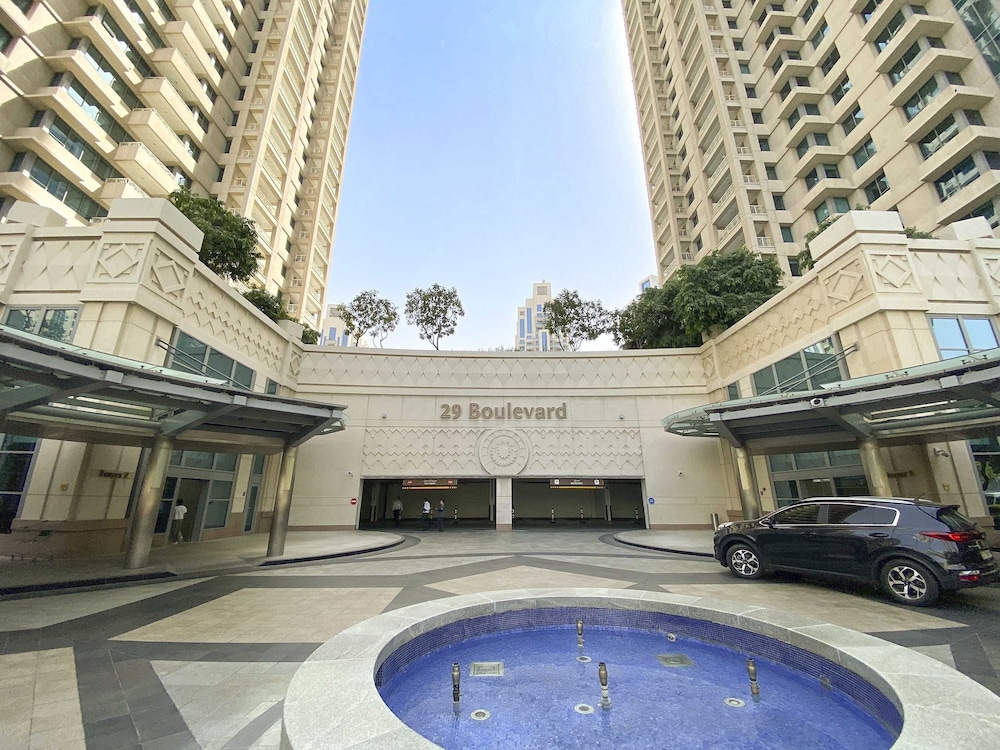 Silkhaus Near Burj Khalifa Modern High Floor