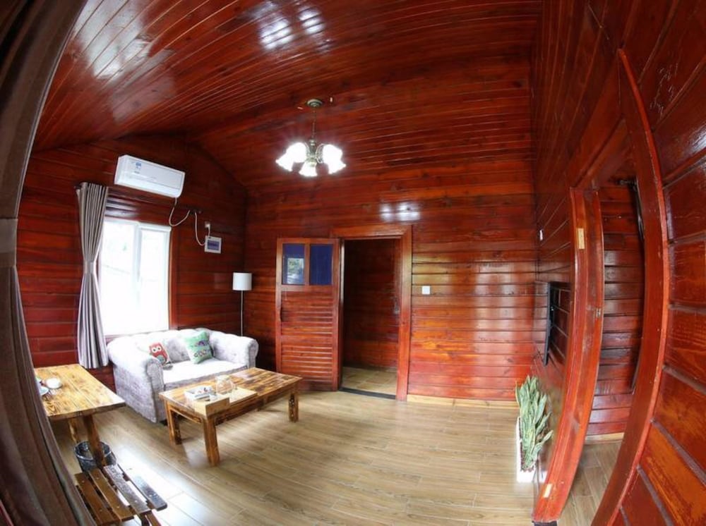 Yun Ju Courtyard Apartment