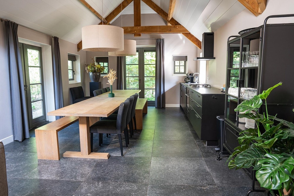 Farmhouse in Veluwe Near Speulderbos Forest
