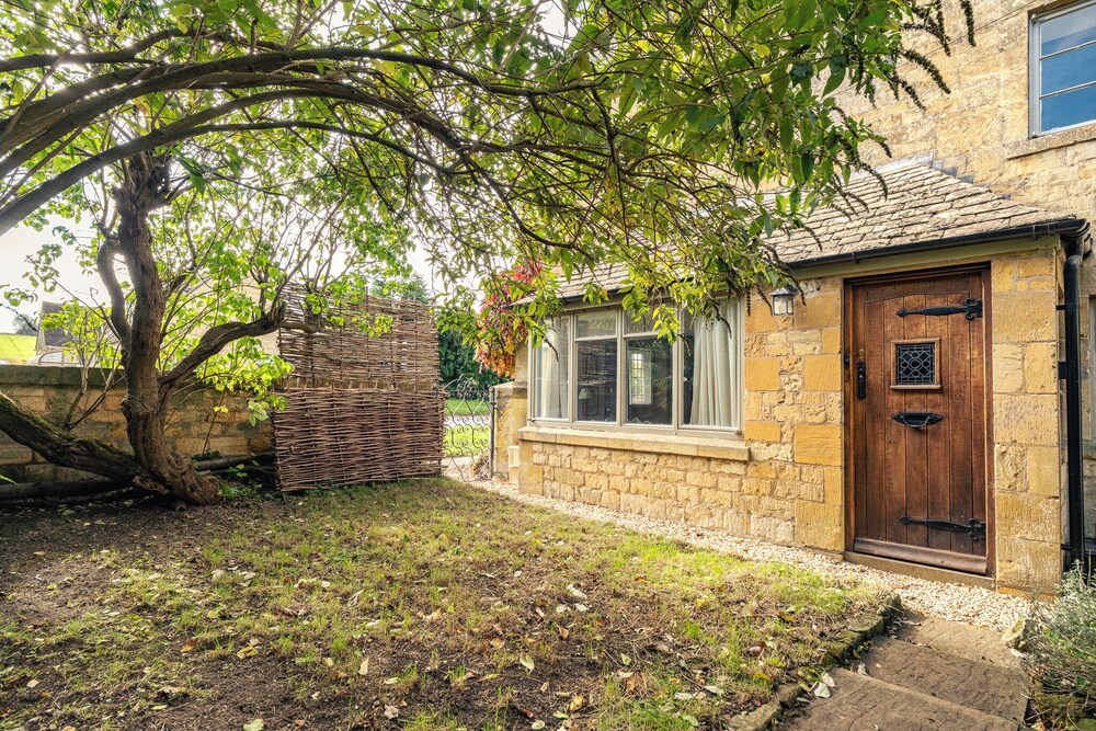 Beautiful 2BD Cottage in the Cotswolds
