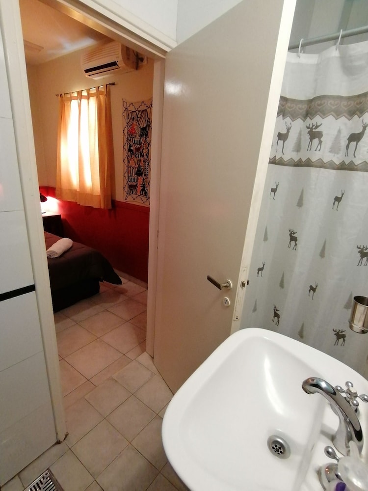 Alamo Hostel & Suites