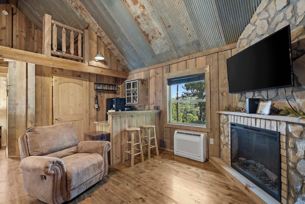 Antlers Point - Cabin for 4