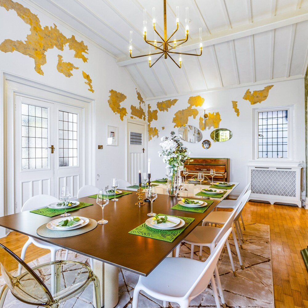 Vane Tower- Historic Retreat With Panoramic Sea Views