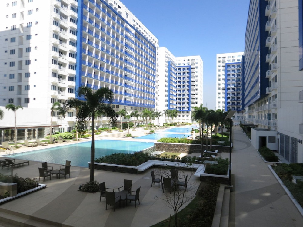 Oceanblue Manila Condotel Sea Residences