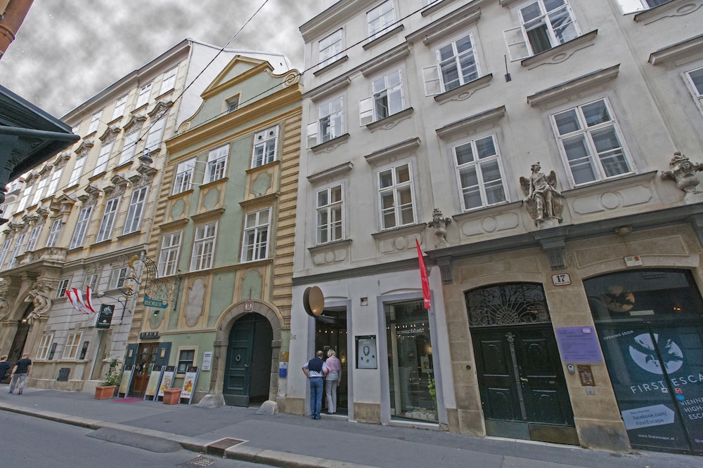 Heart of Vienna Home