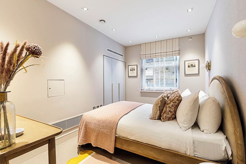 Pepys House: A Modern Touch of History