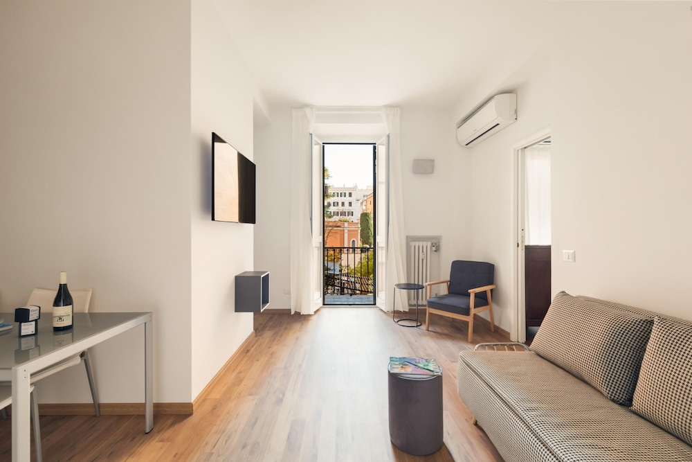 Vatican Beautiful 2BR Apartment With Terrace photo 1