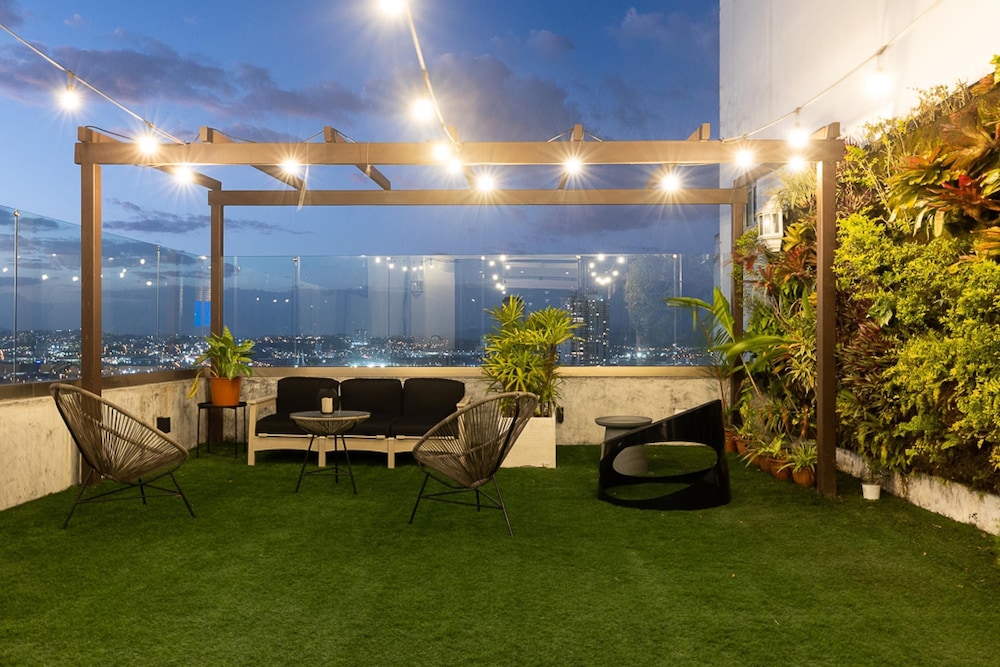 The Acomodo Penthouse Costa del Este