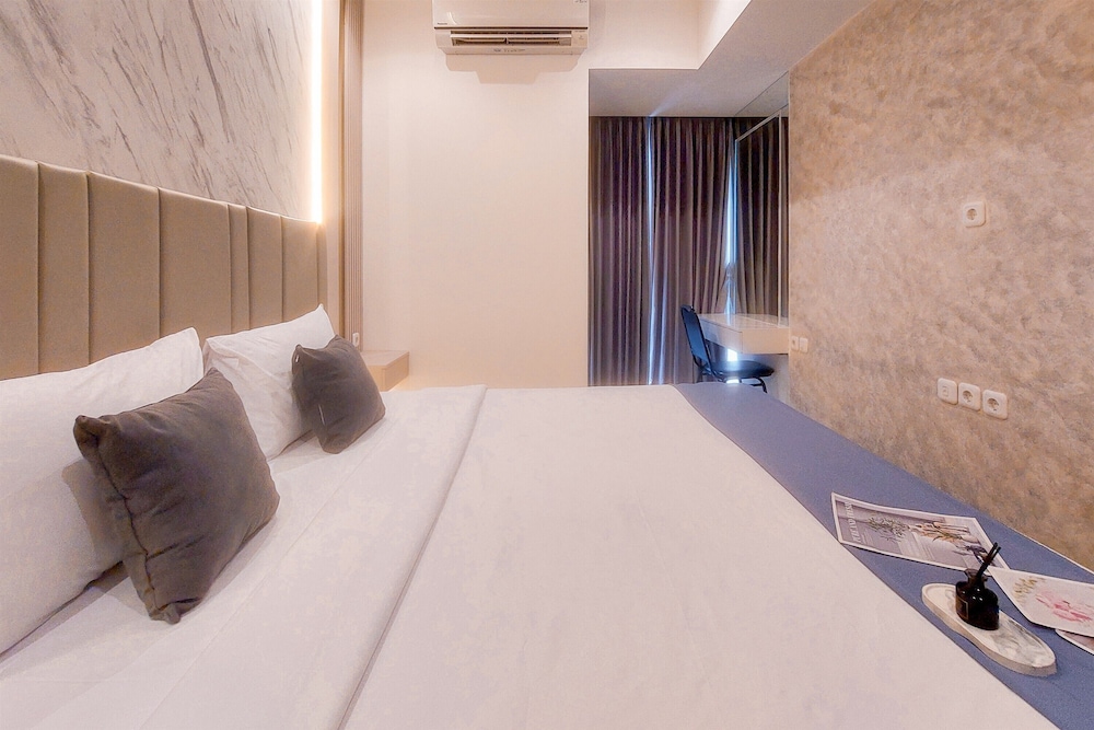 Modern Look And Comfy 1Br Apartment Branz Bsd City