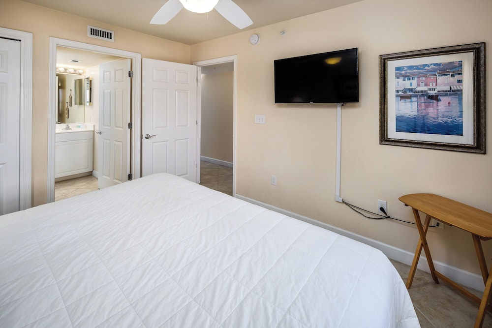 Pelican Isle 412 by Brooks and Shorey Resorts