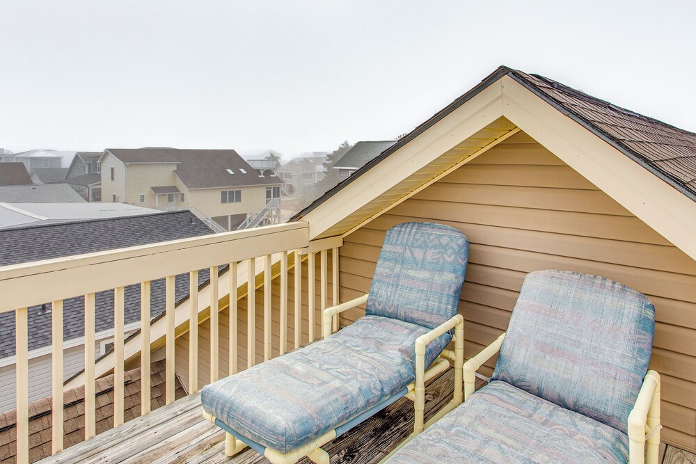 Walk to Ocean: Sunset Beach House w/ 3-level Deck!
