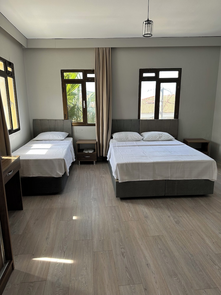 Viyana Otel