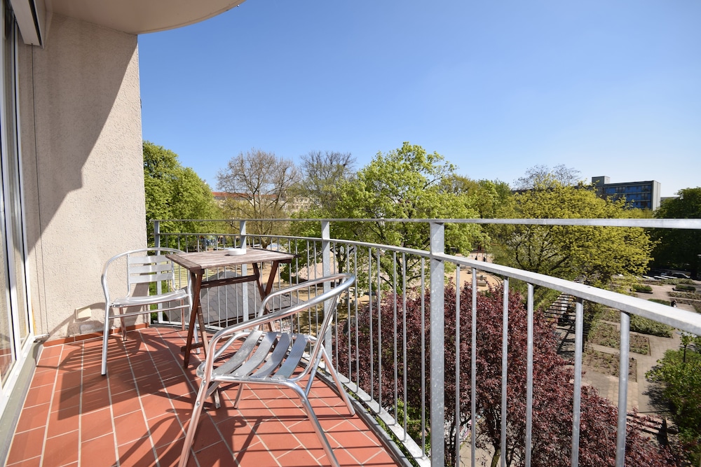 Parkview Apartments