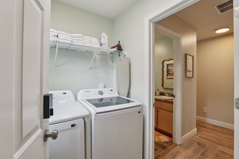 Relaxing Pace Bay House 3 Bedroom Home