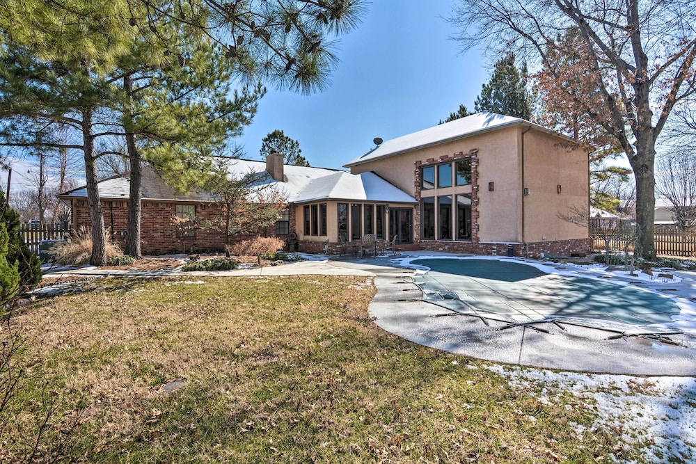 Private Pool & Game Room: Upscale Home in Vinita view 3
