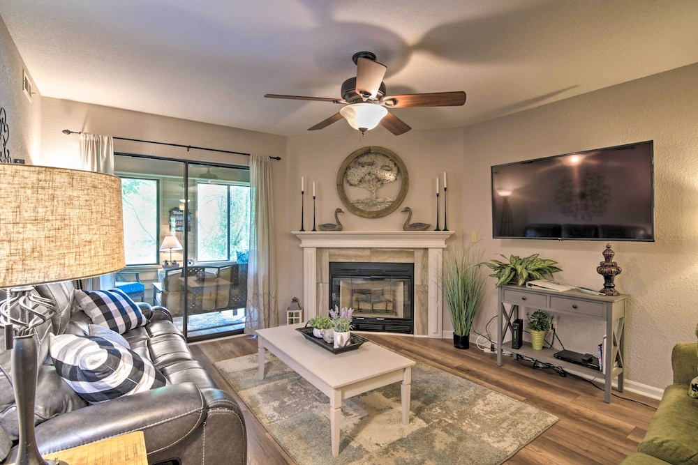 Heated Pool Access: Condo < 5 Mi to Branson Strip! view 4