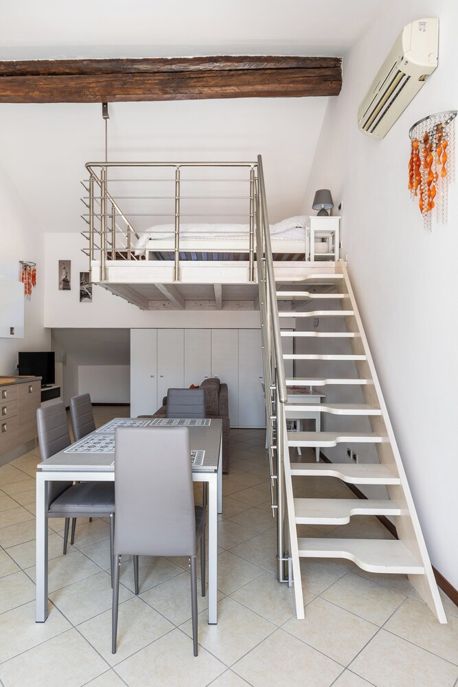 Cozy Mezzanine Apartment