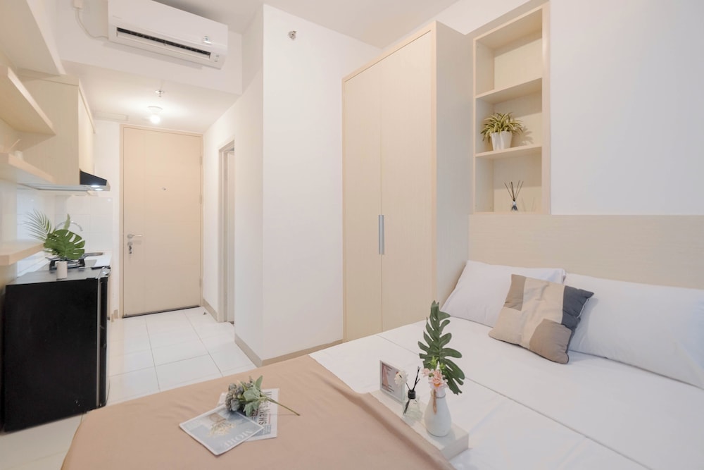 Tranquil Studio Tokyo Riverside PIK 2 Apartment