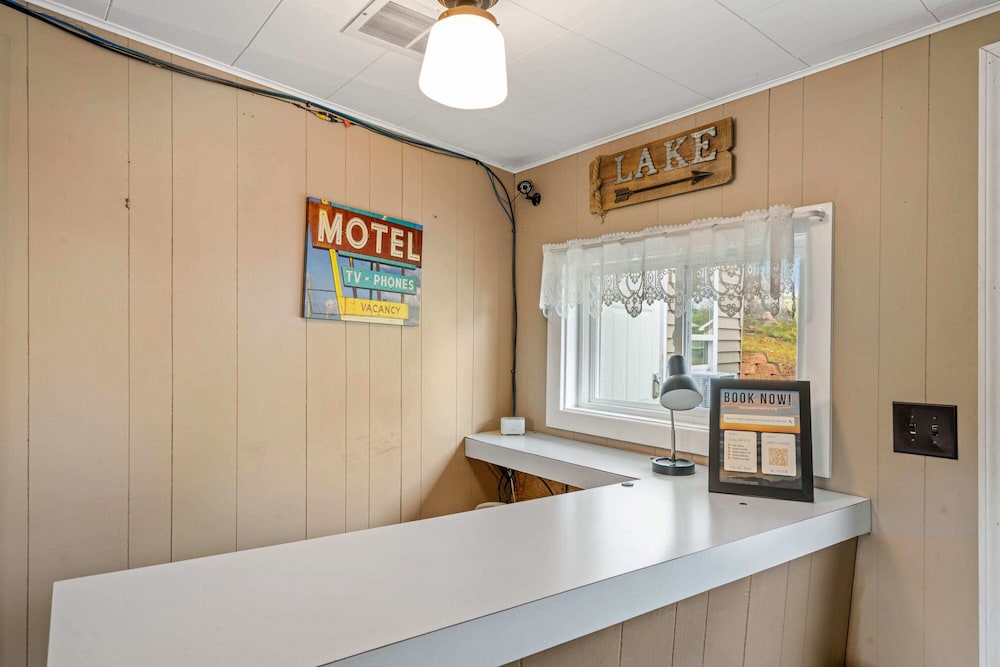 South Arm Retreats