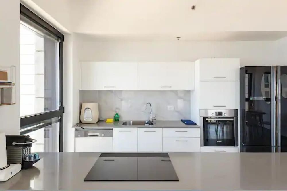 Luxury Apt Tower Best Sea View Bat Yam
