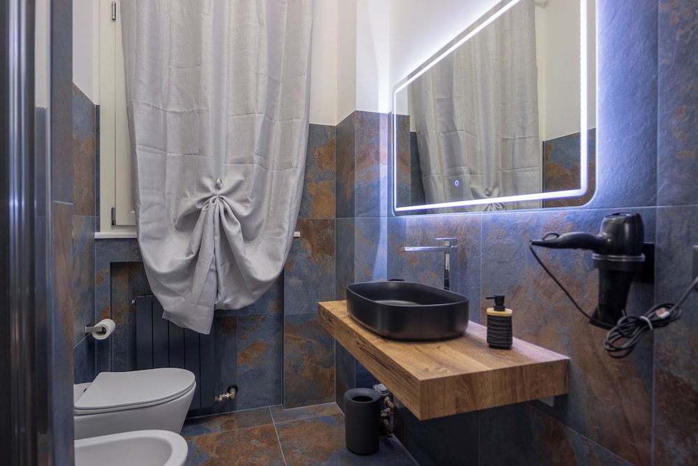 Aurelia Garden Suite