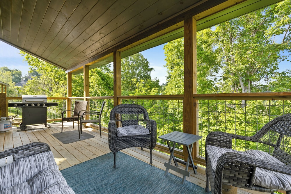 Eagle Mountain Cabin