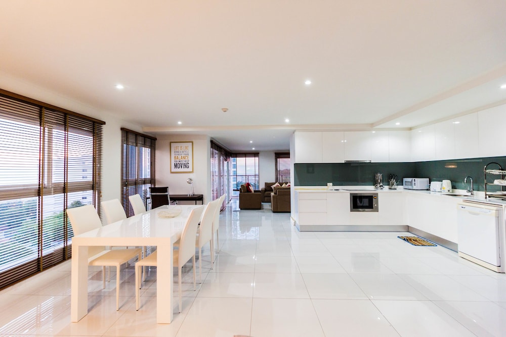 The Place Pratumnak by PSR ASIA