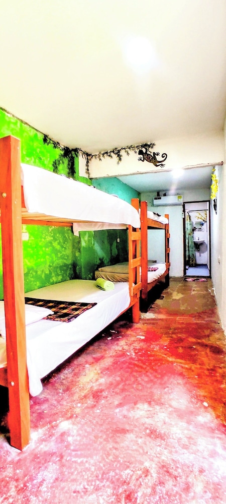 CASA GLORIA HOSTAL